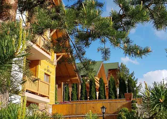 Villa Natural Wood