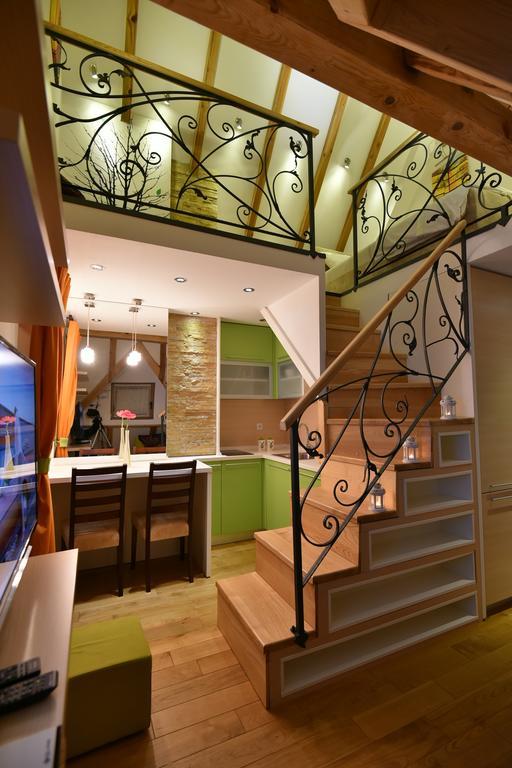 Natural Wood Apartment *