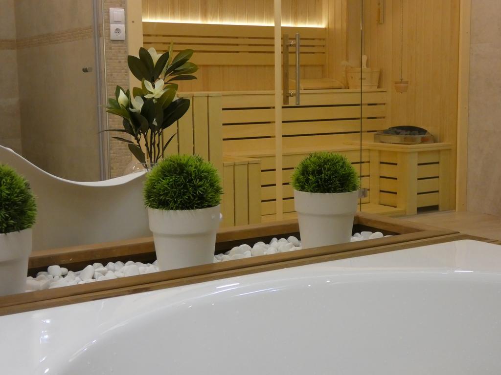 Apartment Natural Wood