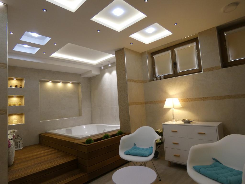 Apartment Natural Wood *